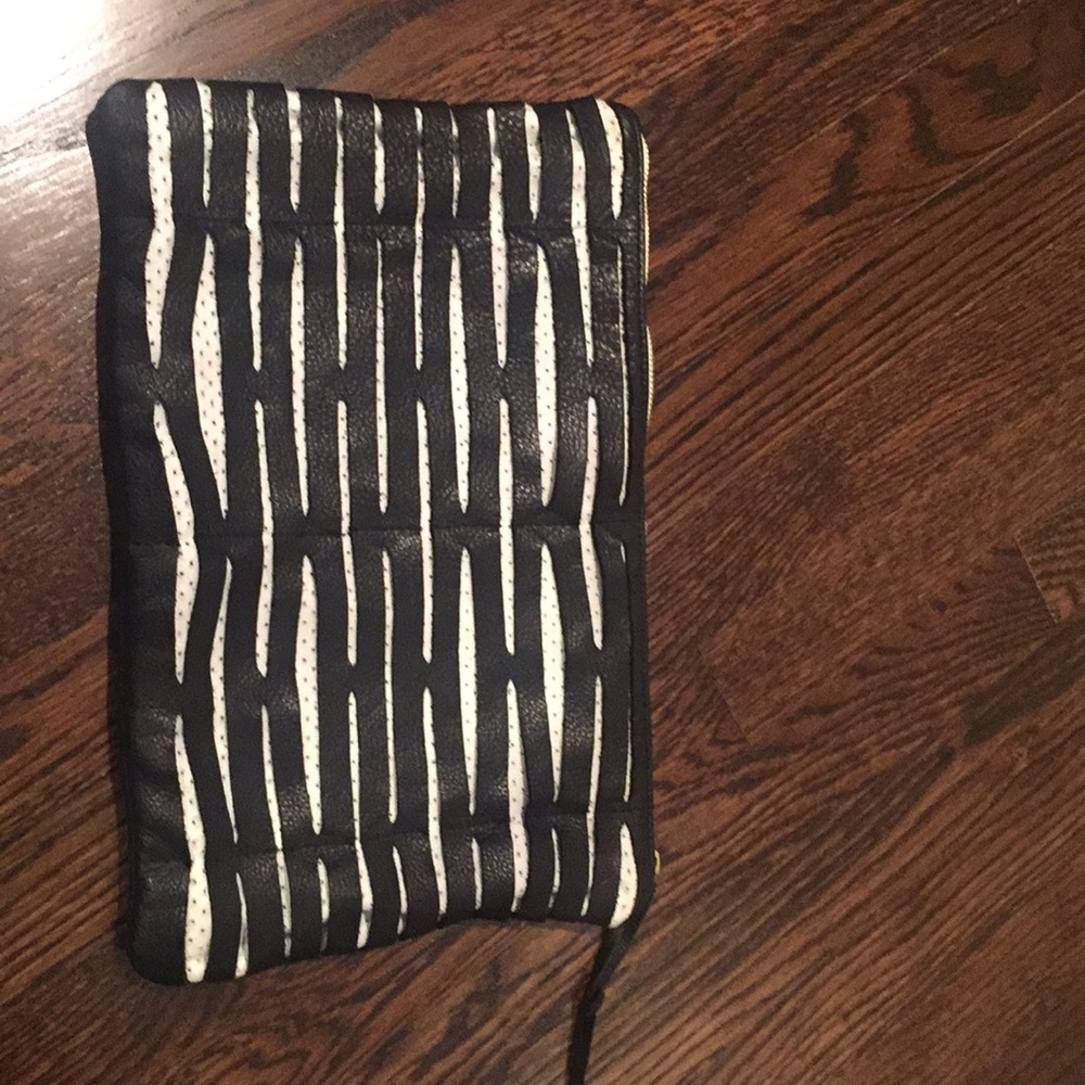Romy Gold Clutch